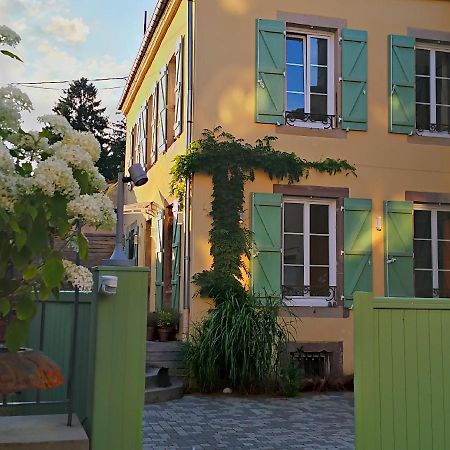 רמירמון La Chouette Maison - Chambres D'Hotes Et Gite En Ville מראה חיצוני תמונה