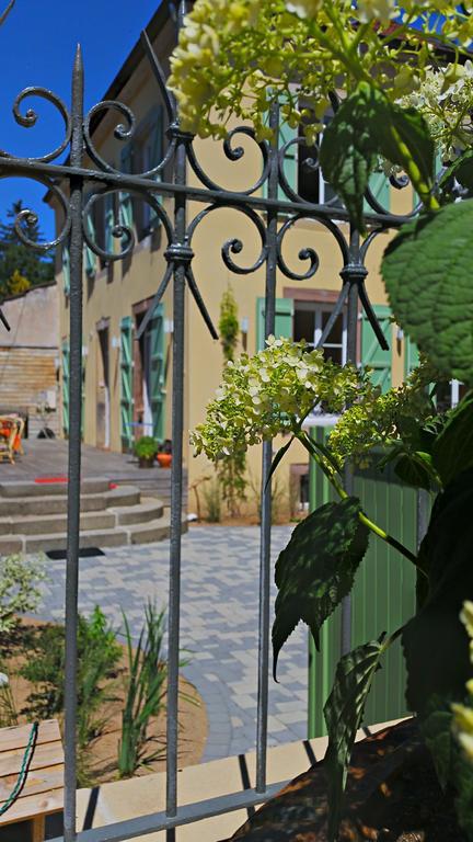 רמירמון La Chouette Maison - Chambres D'Hotes Et Gite En Ville מראה חיצוני תמונה